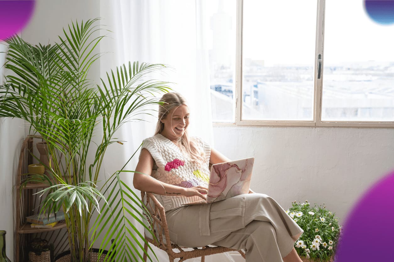 Behind the Scenes: Sharing Your Creative Journey with Subscribers